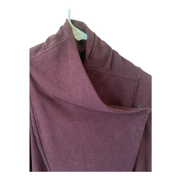 Lululemon Thats A Wrap Women’s Maroon Jacket Size 10 - Picture 4 of 7